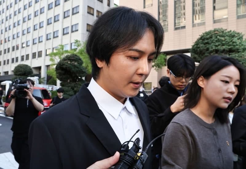 "102일 무단결근" 송민호, 자필 사과문 통해 "하루하루 후회 길었다"