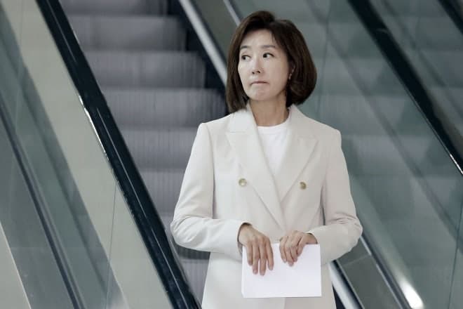 나경원 "젤렌스키에 감사 서한"…민주당 "어느 나라 의원이냐"