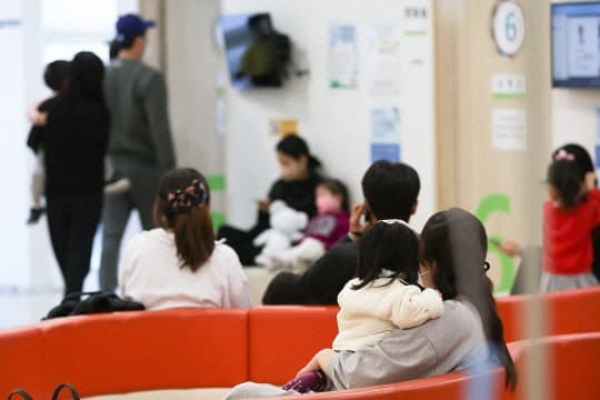 전국 소아청소년병원 75% 전문의 부족… 4년 내 진료 중단 위기