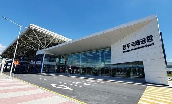 청주공항 제주항공 여객기 기내 화재 발생…승객 전원 대피