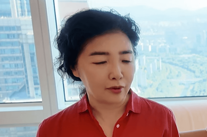 여에스더, 홍혜걸 '암살자(들)' 비판 후폭풍에 회사 매각까지 고민