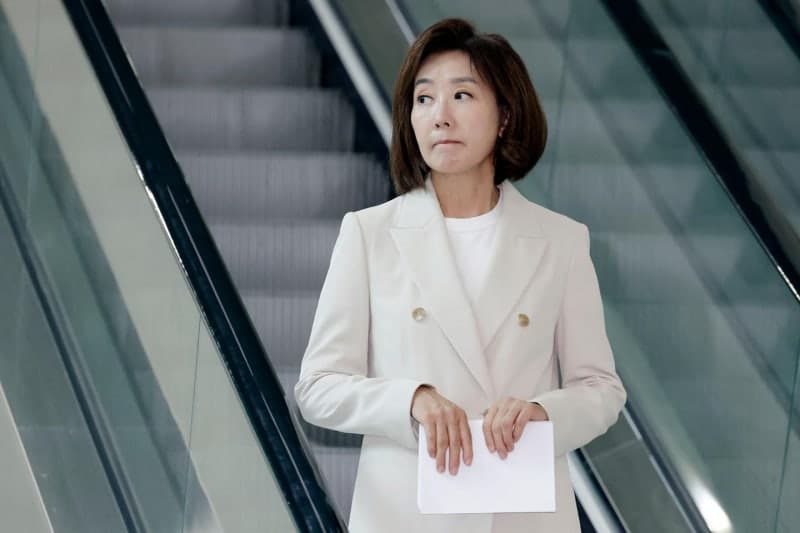 나경원 '젤렌스키 감사 서한'에 여야 공방 격화…정부 대사 소환 파장