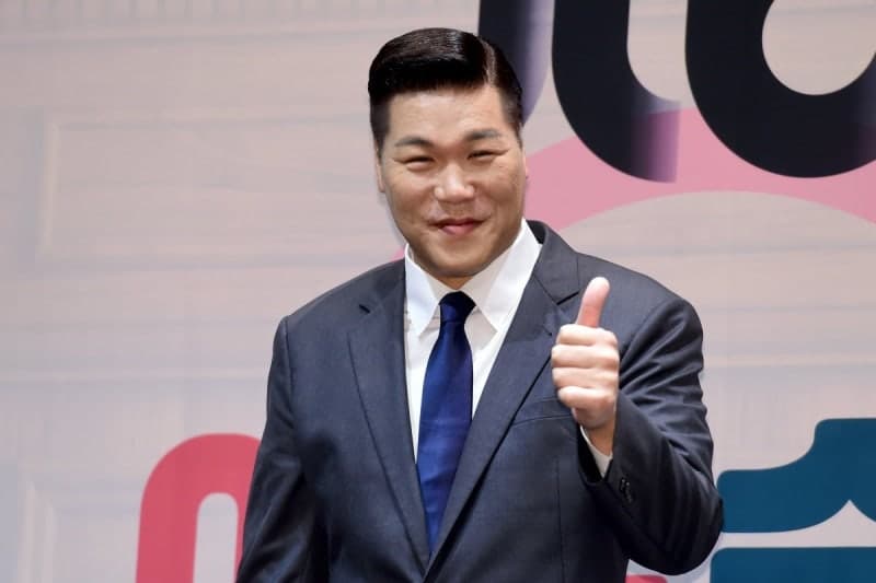 서장훈, 2조 재산설 정면 부인…'아는 형님' 농담이 와전된 것