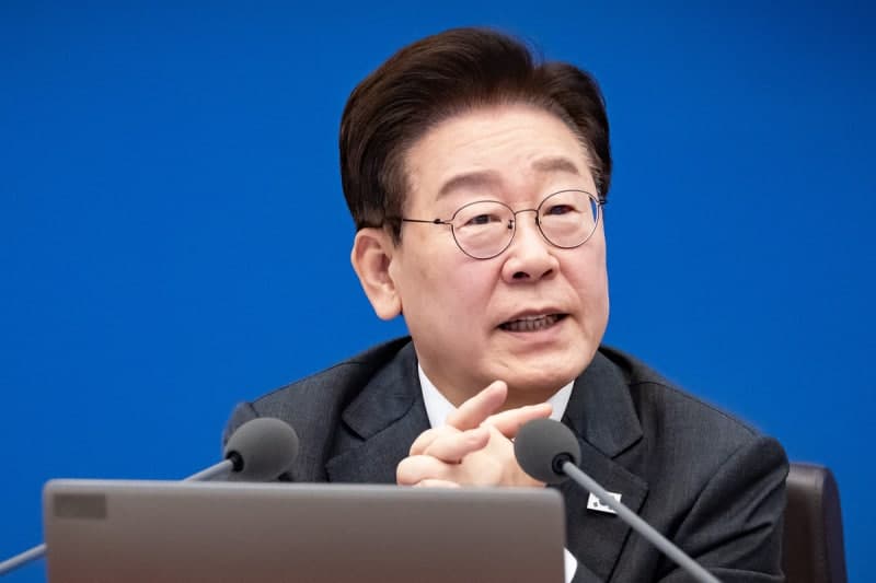이재명 대통령 "SNS 폭언은 패배…'좌아하게' 설득으로 민주주의 지켜야"