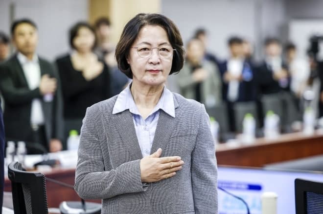 김지용 인선 갈등 속 국감 서는 추미애, 여권 내 대립 격화