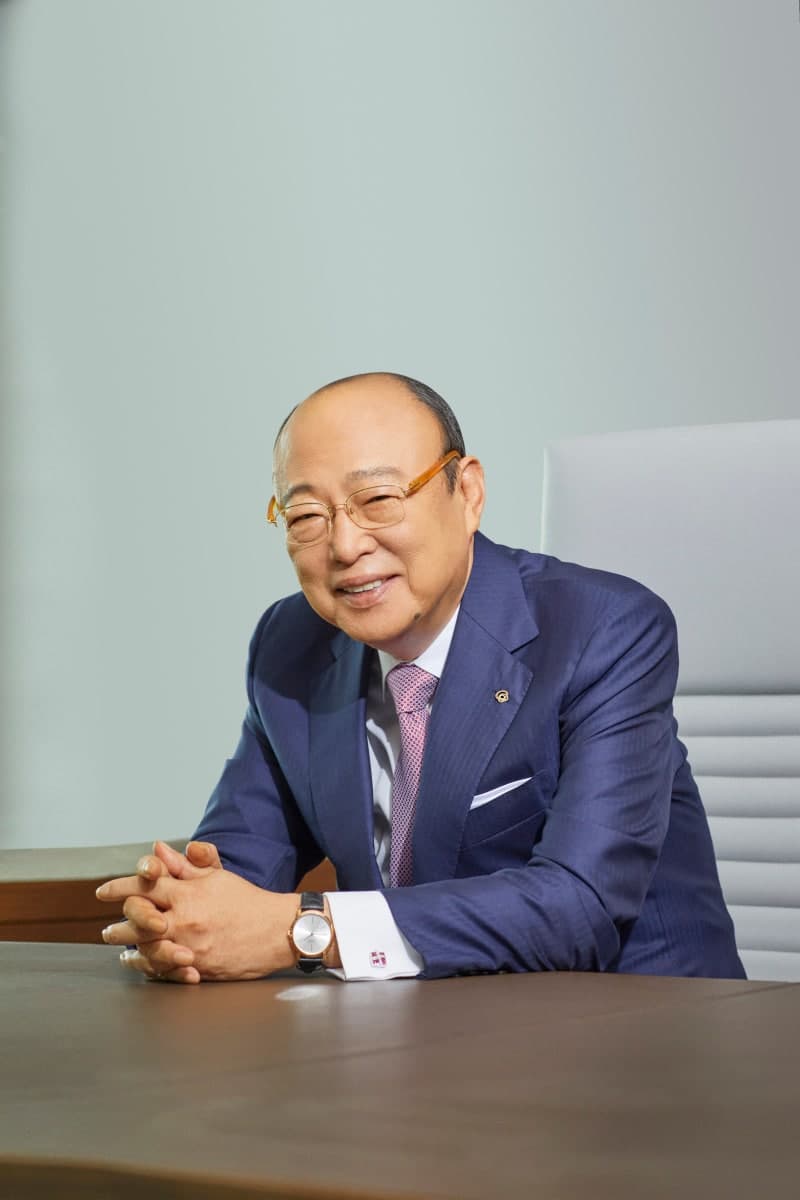 김승연 한화 회장 '낙관주의 설 자리 없다'…냉혹한 현실 직시하고 미래 창조해야