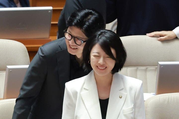 배현진 "장동혁, 한동훈에 비뚤어진 라이벌 의식…복당은 순리대로"