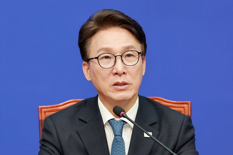 김민석 "여권 내 비합리적 공격 답답"…검찰개혁 갈등 정면 돌파