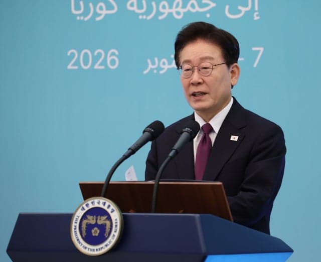 이재명 대통령 '휴일 골프' 논란에 민주당 "근무처서 휴식, 스토킹 중단하라"