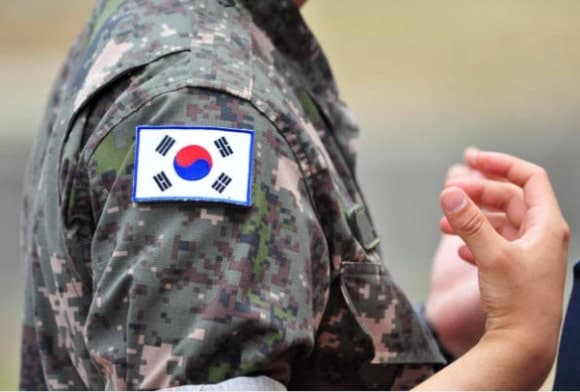 후임병에 '원펀치 게임' 강요하고 폭행한 20대 전 분대장, 징역형 선고유예