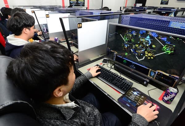 근무 중 '스타크래프트' 최대 90시간 접속…국가보안기술연구소 직원들 적발