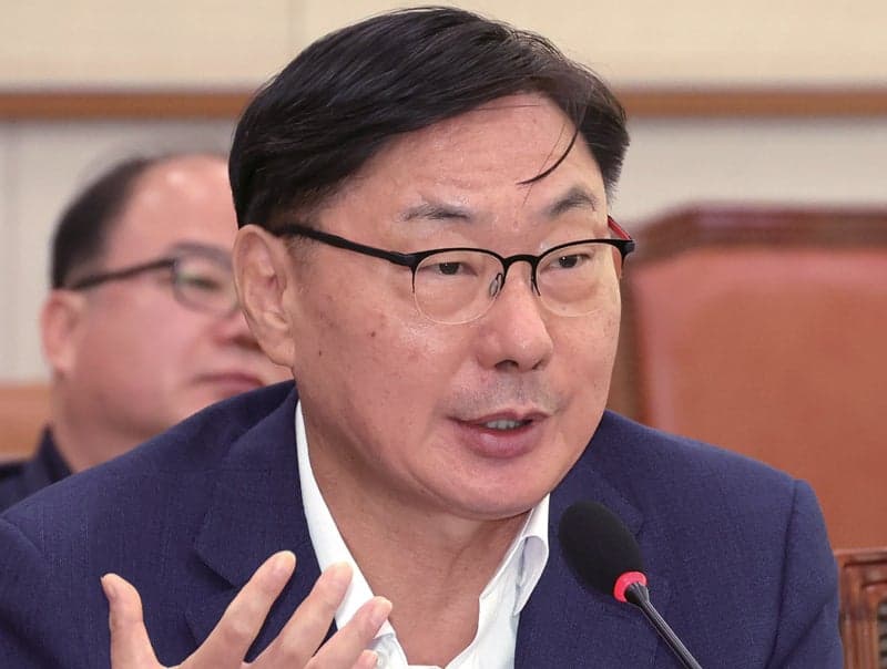 이화영 변호인의 가석방 요구 논란, 당사자 부인에 법무부도 선 그어
