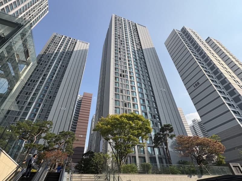 10·15 대책 1년, 서울 집값 10.4% 상승…비강남권 중심의 '규제의 역설'