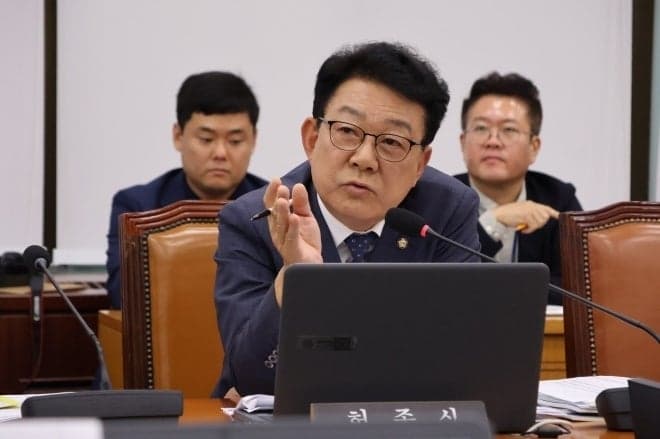 국민연금 첫 보험료도 못 낸 청년 21만 명… 10명 중 9명은 '실직'