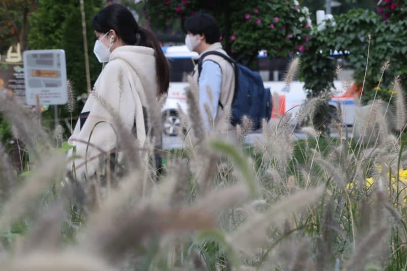 14일 전국 아침 기온 5~10도 '뚝'…강한 바람에 체감온도 주의