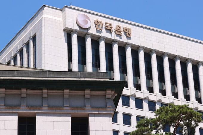 레버리지 ETF 경고 놓친 한국은행, 금안국 직원 주식 거래 53배 급증