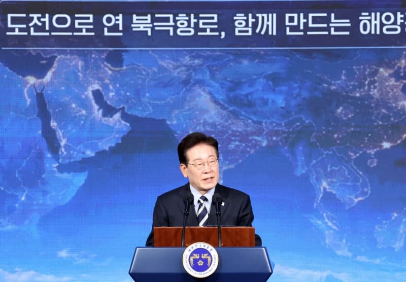 국내 첫 북극항로 왕복 성공…이재명 대통령 '부산 중심 남부 해양수도권' 강조