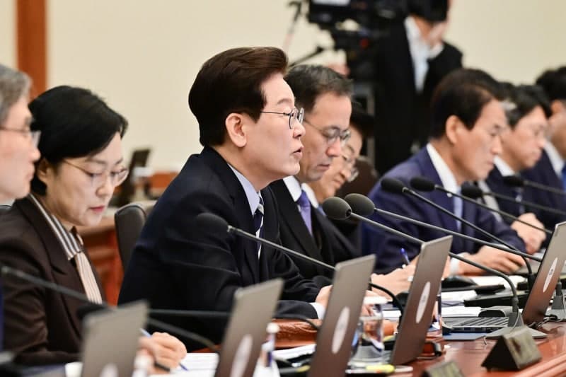 이재명 대통령 "스토킹·가정폭력 등 관계성 범죄, 피해자 숨어 다니는 기막힌 현실 바꿔야"