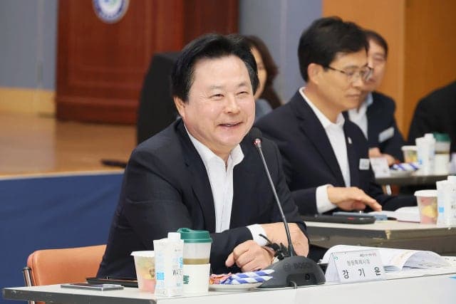 강기윤 창원시장, 전과 8건 창원FC 대표 후보 임명 두고 '고민 깊다'