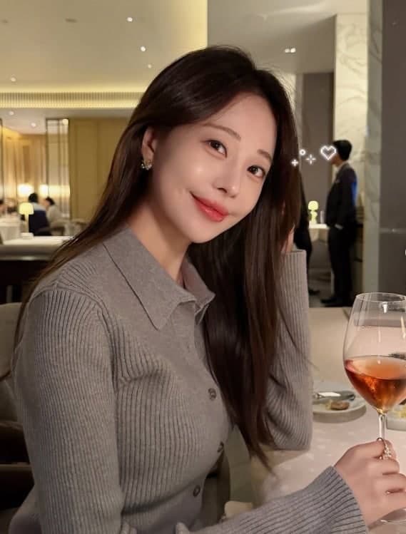 인플루언서 아옳이, 로맨스 스캠 사진 도용 피해에 "내가 아니라고 해도 믿지 않아"