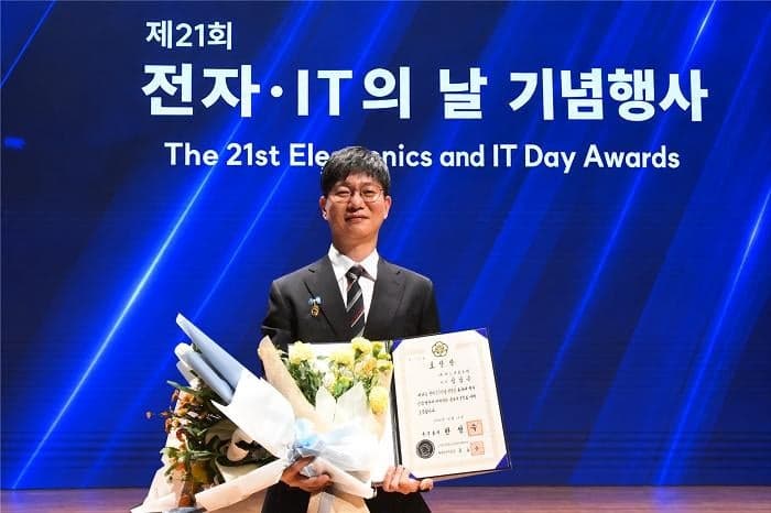 SWM.ai 김남곤 이사, 강남 로보택시 기술 고도화 공로로 국무총리 표창 수상