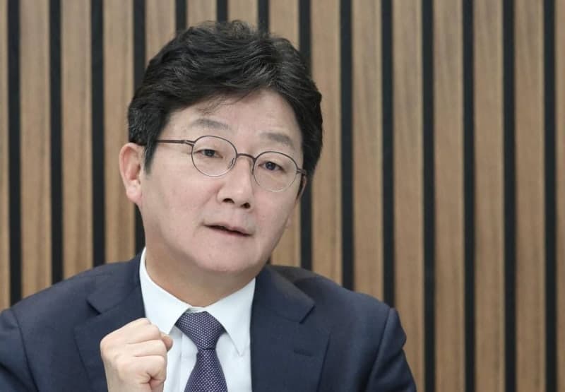 유승민 "대통령, 심야 SNS로 정책 우기기 그만하고 잠 좀 주무시라"