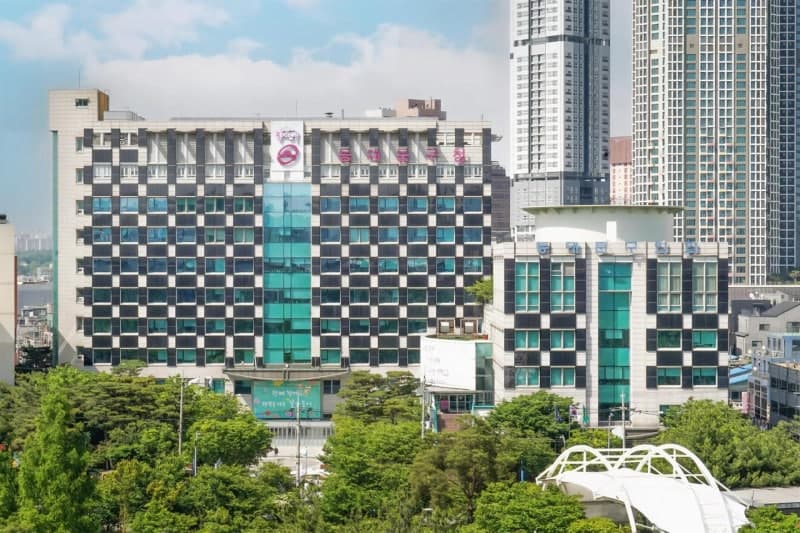 동대문구청 청사 옥상서 30대 직원 추락해 사망