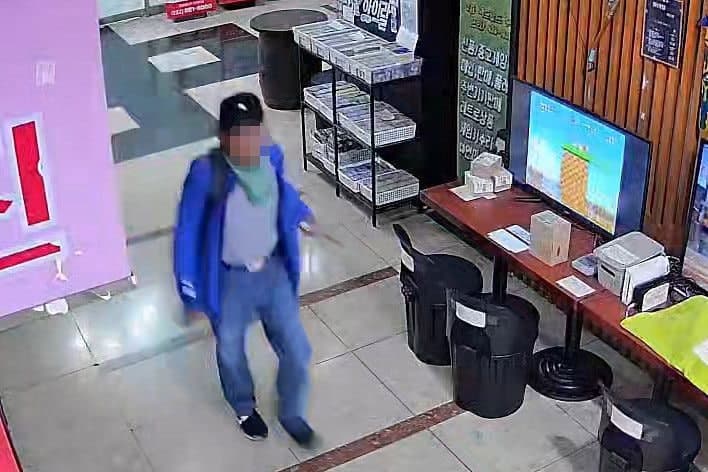 전자발찌 찬 50대 남성, 인천 도심 상가서 흉기 난동…8명 사상