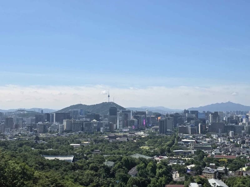 청와대 뒤 백악산 남서자락 17일 개방…반세기 만에 완전 개방