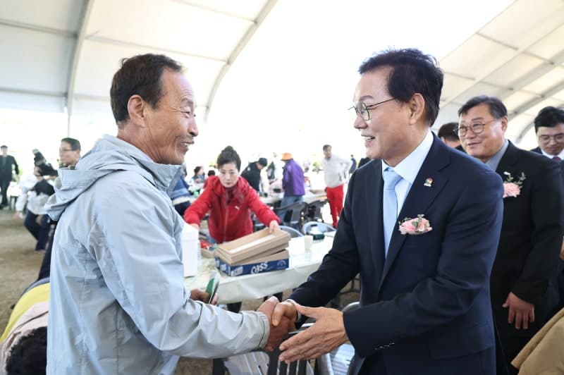 경남도, 기후변화·사료비 위기 속 '스마트·저탄소 축산' 전환 속도 낸다