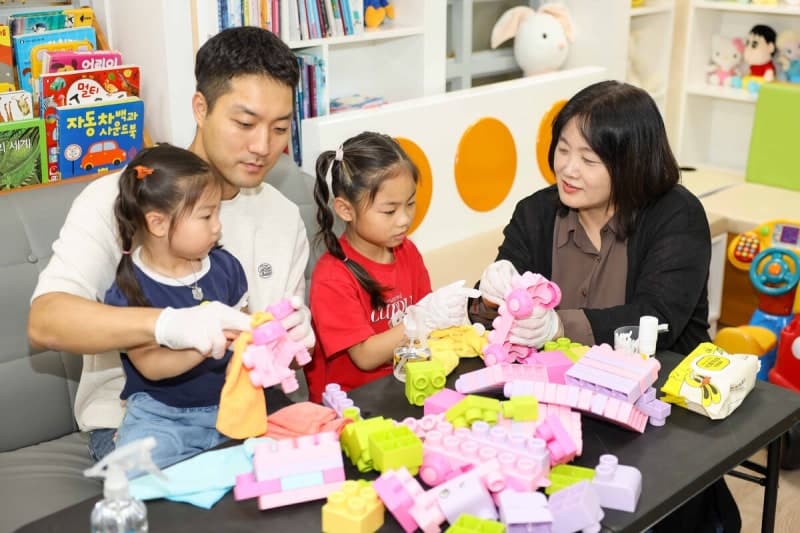 칠곡 어린이 100명, 라오스 친구에게 전하는 사랑의 장난감과 손편지