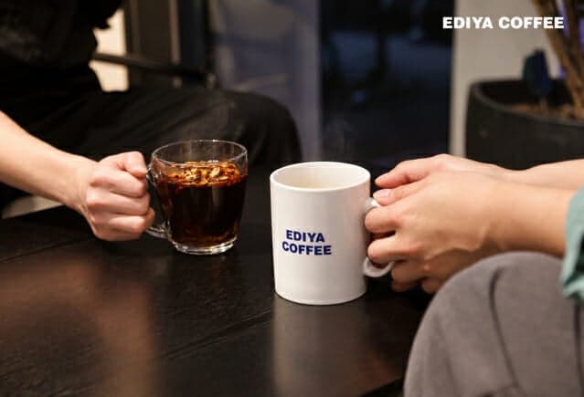 쌀쌀해진 날씨에 이디야 따뜻한 차 판매 30% 급증