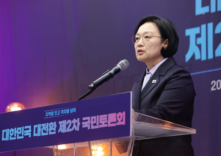 한성숙 총리 "돌봄은 가족 아닌 사회가 책임져야…지역 격차 해소 시급"