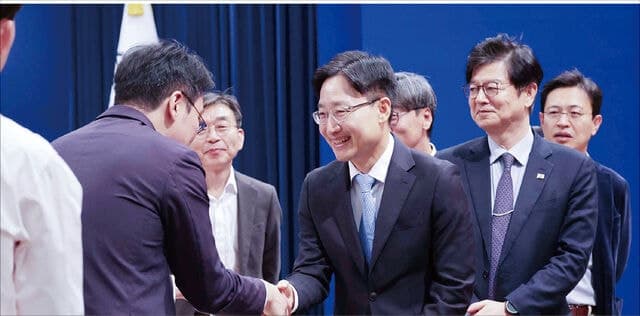 이재명 대통령, 신임 비서실장에 임광현 국세청장 전격 발탁