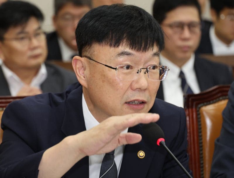안형준 국가데이터처장 "AI 친화적 통계 구축…경제총조사에 로봇 활용 항목 신설"