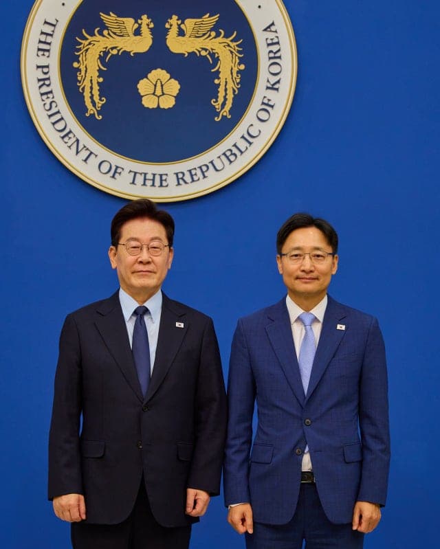임광현 대통령비서실장 처남은 이재명 변호인…야권 "보은 인사" 맹공