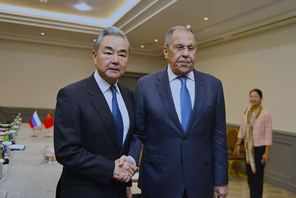 중러 외교수장 아제르바이잔서 회동…리창 총리 20일부터 러시아 방문