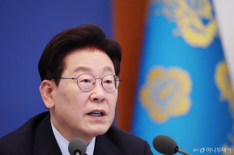 이재명 대통령, 부천 도장공장 화재에 '진압 및 인명 구조 총력' 긴급 지시