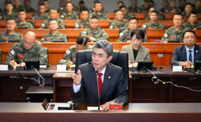 강신철 국방장관 "해병대, 준4군 체제 개편으로 현대 기동전 주도할 것"