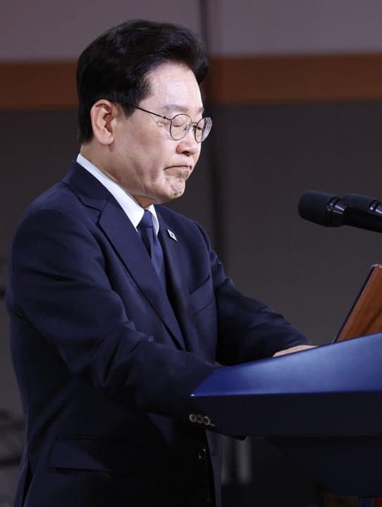"부마항쟁·5·18 정신 헌법에 담아야"…이재명 대통령, 국회 개헌 논의 촉구