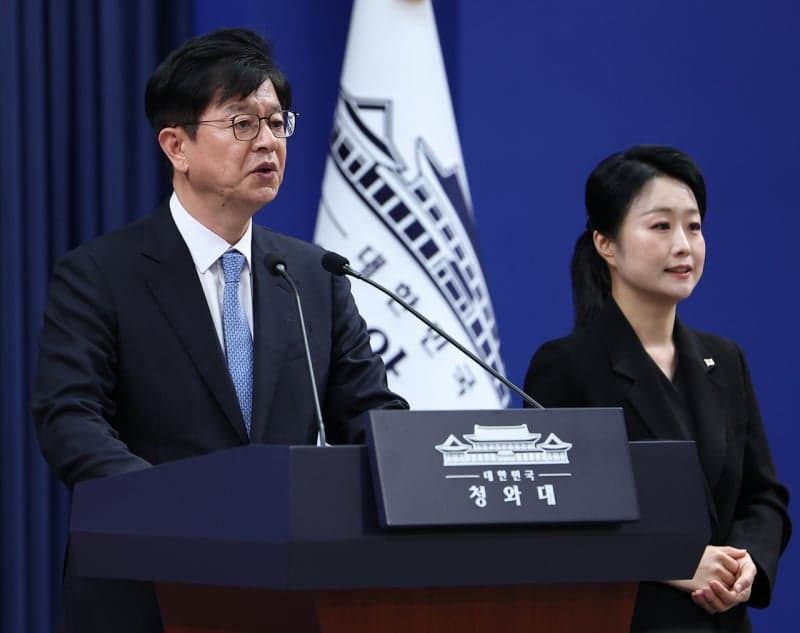 청와대 "한미 전작권 전환 원칙적 합의…목표 시기 맞춰 협의 지속"