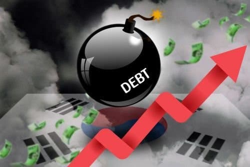 IMF, 한국 부채 전망치 수정…올해는 높이고 중장기는 낮췄다
