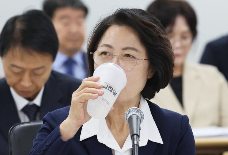 추미애 경기지사 '소방 재정 빨대' 발언에 소방 노조 거센 반발