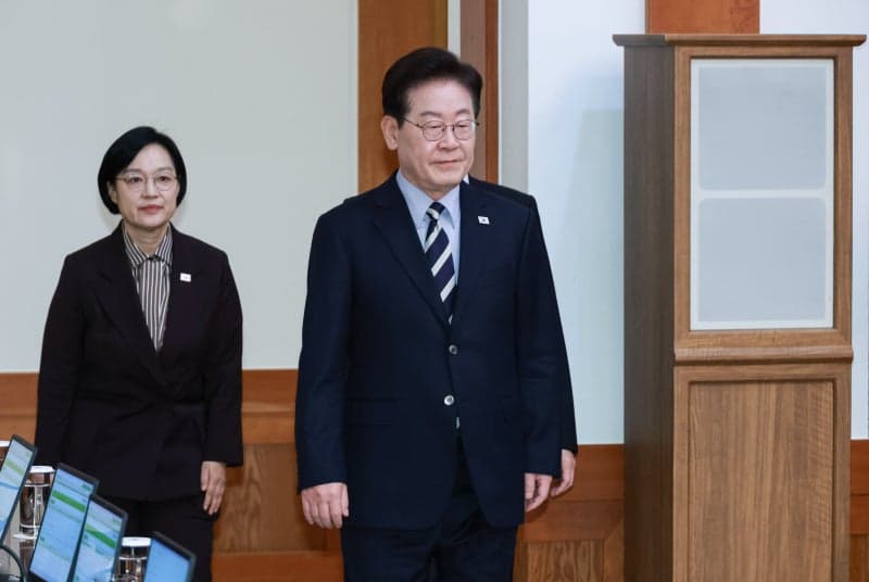 "국무회의 공개가 장관 입 막는다는 건 허위"… 李 대통령, 전면 비공개 요구 일축