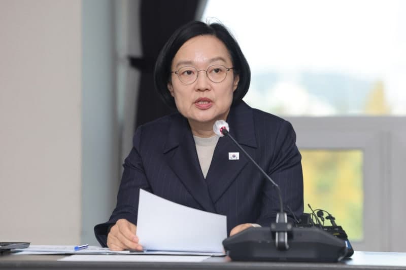 한성숙 총리 "국무회의 생중계 우려 사실 아냐…긍정적 효과 더 커"