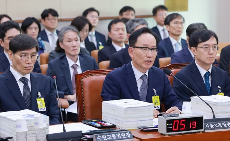 서울고법원장 "윤석열·오세훈 사건 같은 재판부 배당은 무작위 결과"