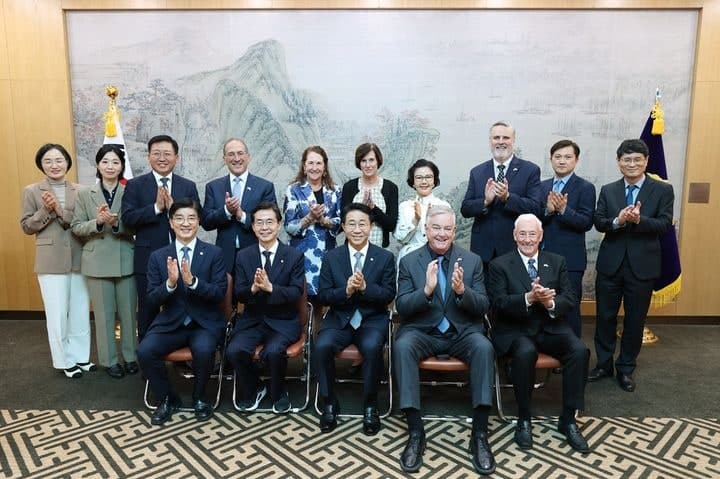 조정식 국회의장, 미국 전직 의원단에 한국 기업 대미 투자 지원 요청