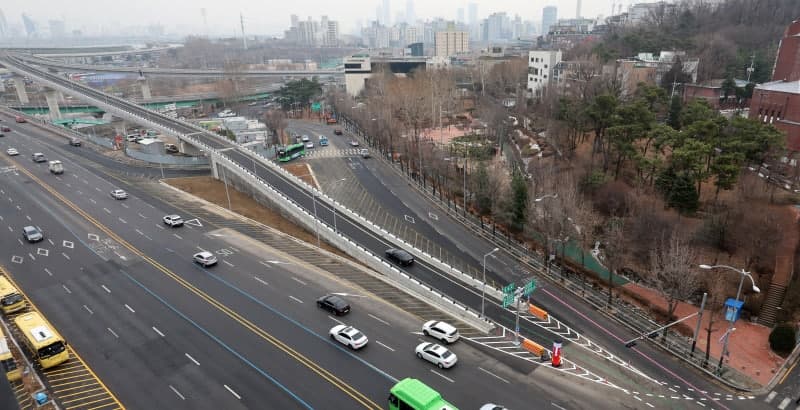 잠실·월드컵·가양대교 진출입로에 첫 도로열선 설치