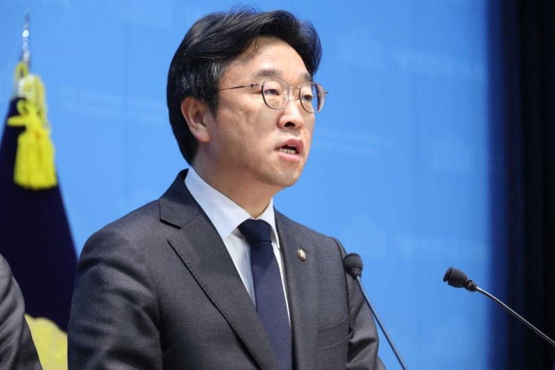 더불어민주당 "조희대 대법원장 탄핵 사유 차고 넘쳐…신속한 자진 사퇴 촉구"