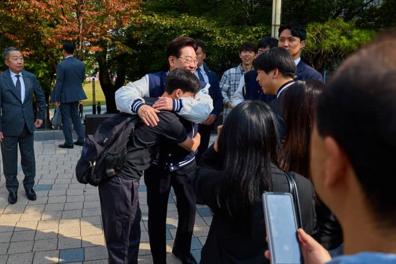 이재명 대통령 "국무회의 공개는 원칙, 비공개 압박은 거짓말"